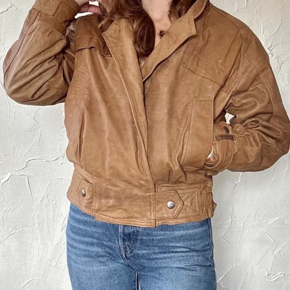 Women's Tan Leather Jacket Size Medium EUC - Picture 3 of 7